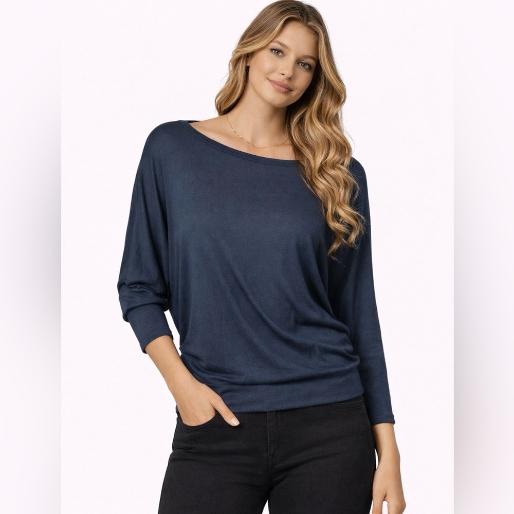H by Bordeaux Navy Blue Three-Quarter Sleeve Ribbed Top